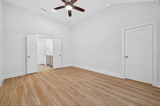 Building Photo - 8230 Blue Shell Ln