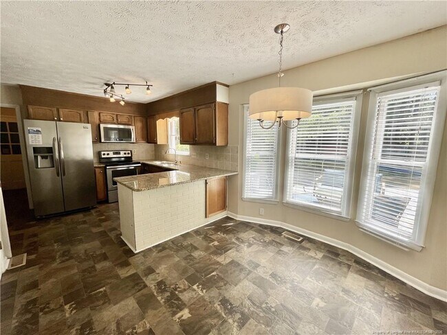 Building Photo - 384 Bahama Loop