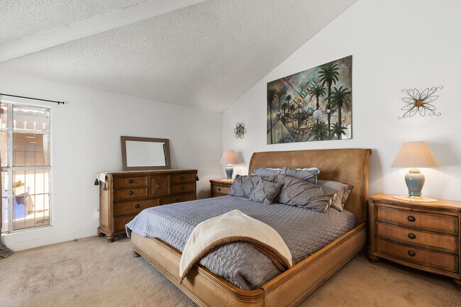 Building Photo - 49336 Eisenhower Dr