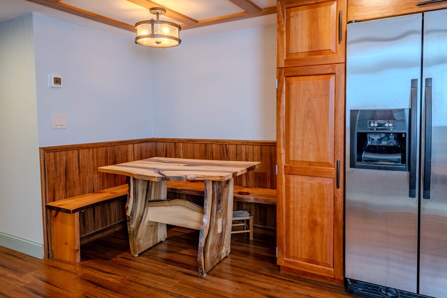 Building Photo - 215 Old Newtown Rd