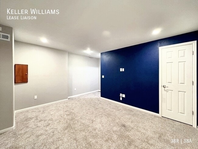 Building Photo - 1237 Laurenwood Way