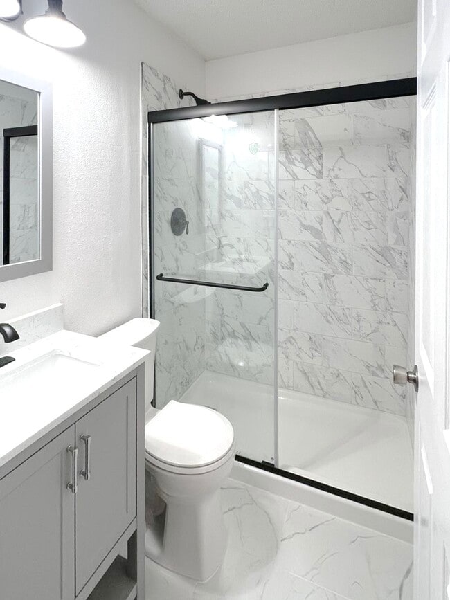 Building Photo - 3479 Foxcroft Cir