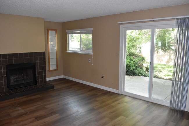 Building Photo - Condo unit featuring updated kitchen with ...