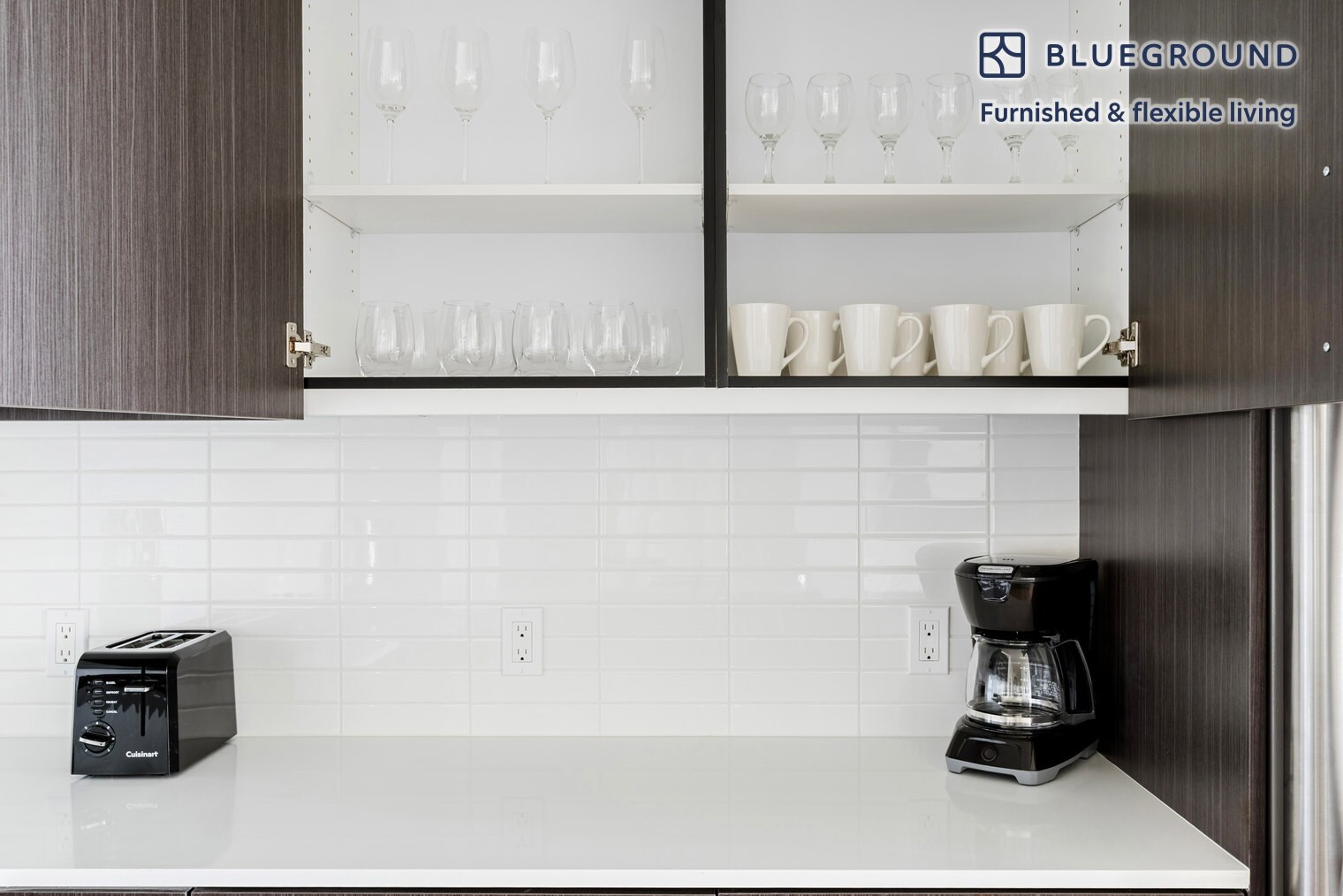 Building Photo - 2333 Calle Del Mundo