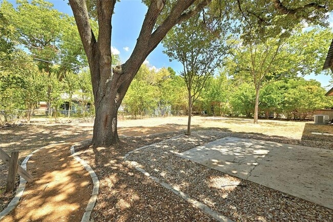 Building Photo - 5102 Ravensdale Ln