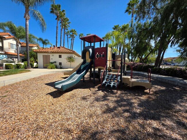 Building Photo - Comfortable Living in the Heart of Rancho Rose