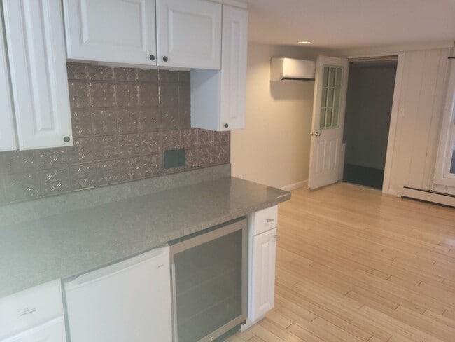 Building Photo - 5 Dupaw Gould Rd