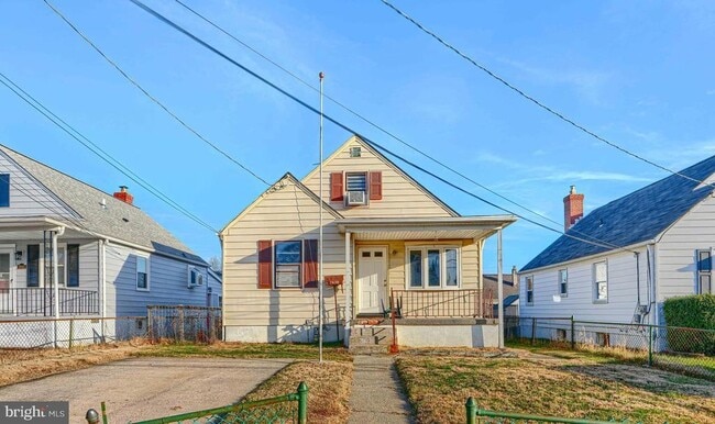 Building Photo - 7839 Birmingham Ave