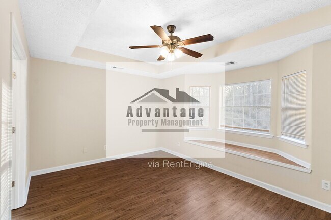 Building Photo - 382 Summer Hill Cir