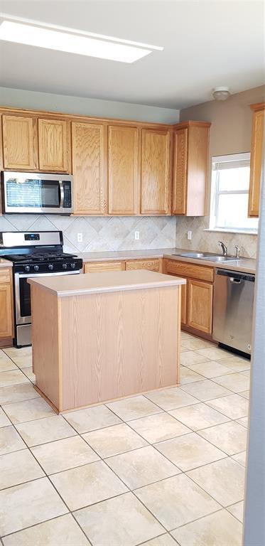 Building Photo - 14609 Springs Edge Dr