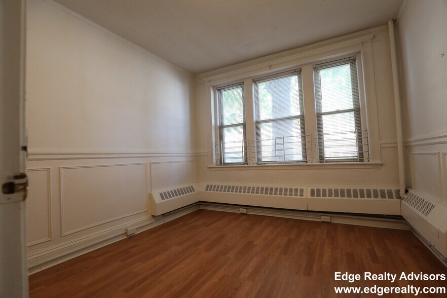 Building Photo - 130 Brainerd Rd