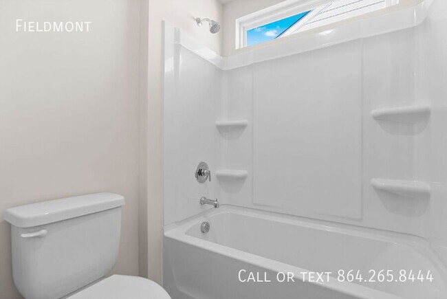 Building Photo - 211 Backstay Ln