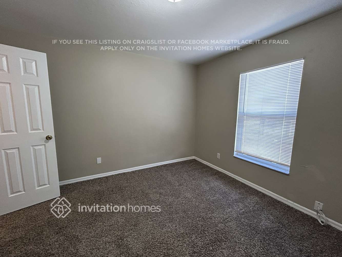 Building Photo - 3423 SW 9th Ave