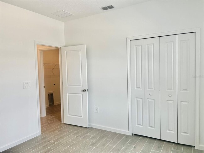 Building Photo - 6915 SW 89th Ln