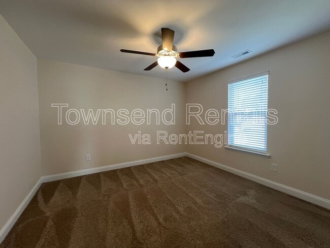Building Photo - 4411 Low Oak Ct