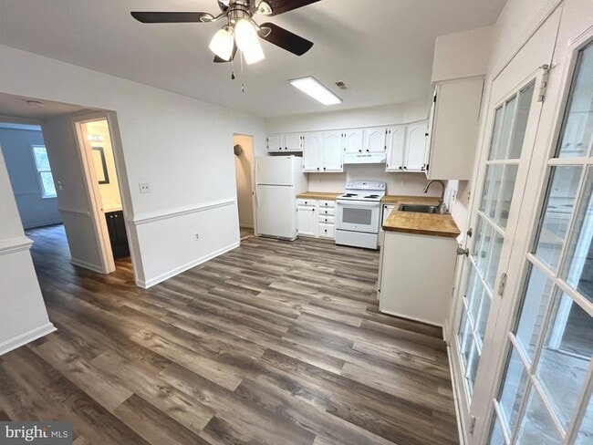 Building Photo - 255 Farrell Ln