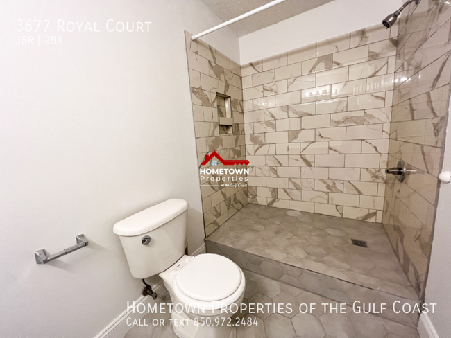 Building Photo - 3677 Royal Ct