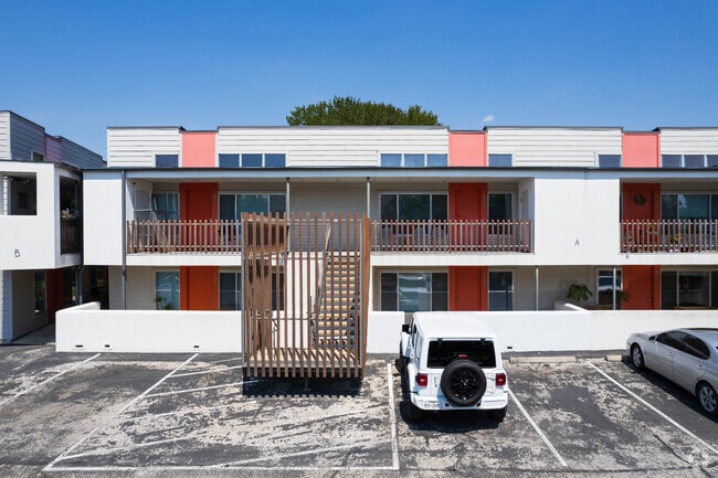 Building Photo - Akoya Green Condos