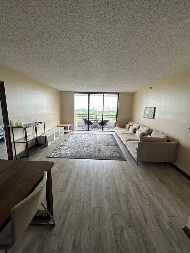 Building Photo - 3300 NE 191st St