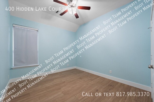 Building Photo - 400 Hidden Lake Ct