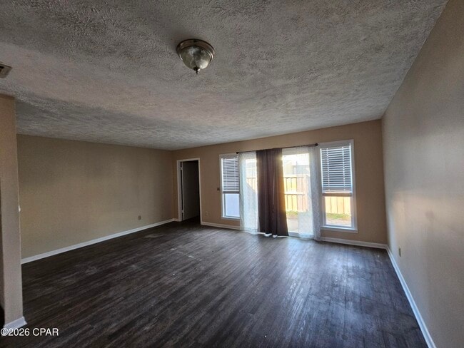 Building Photo - 1908 Havenwood Ln