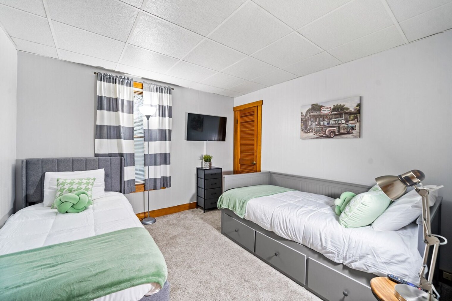 Building Photo - 502 Liberty St