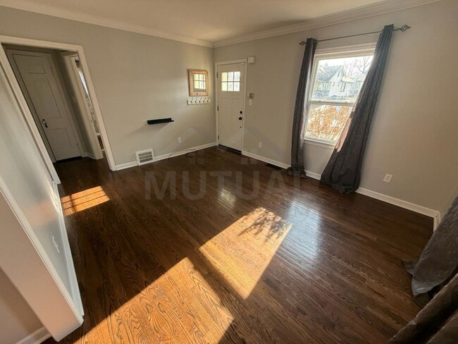 Building Photo - 389 Channing St