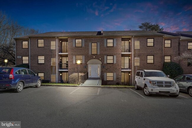 Primary Photo - 3120 Valley Dr