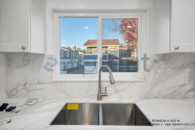 Building Photo - 1170 Golden Springs Dr