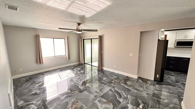 Building Photo - Charming Orlando Retreat – 3BR, 2BA Single-Family Home! WASHER & DRYER INCLUDED!