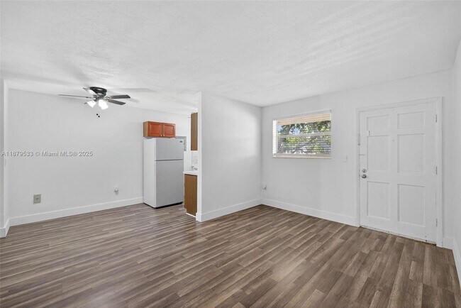 Building Photo - 7130 W 11th Ct