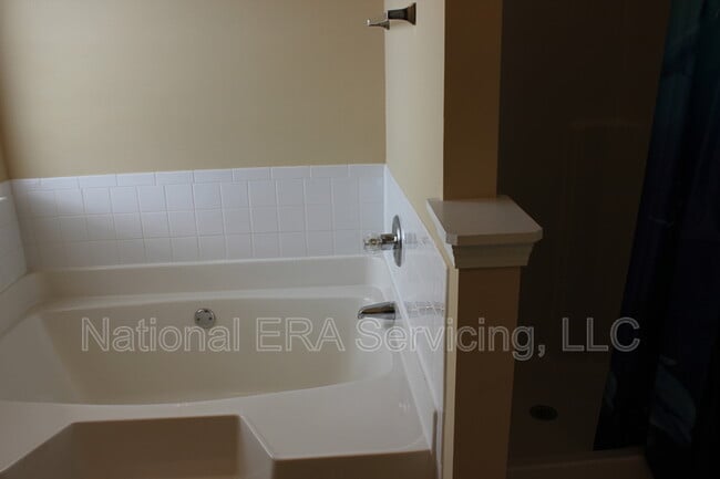 Building Photo - 481 Harvick Cir