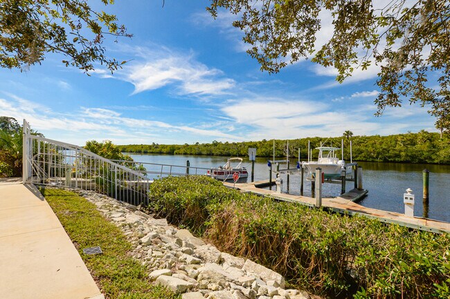 Building Photo - 2504 SE Anchorage Cove