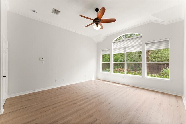 Building Photo - 22 Rillwood Pl