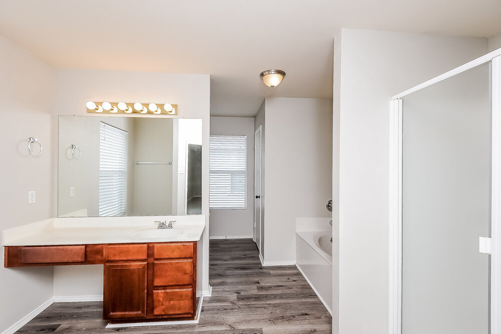 Building Photo - 6217 Winnebago Ct