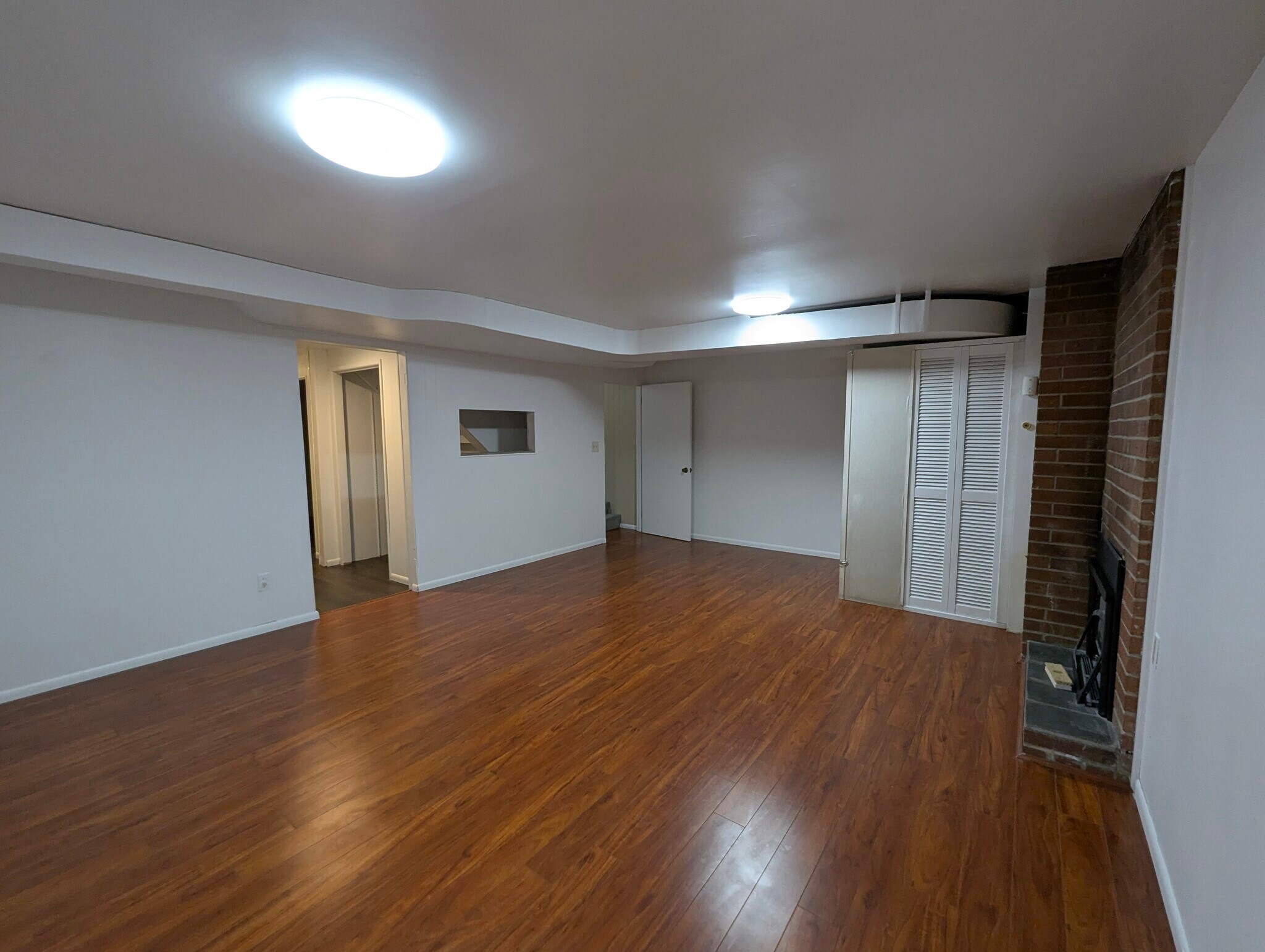 Building Photo - 145 NE 159th St