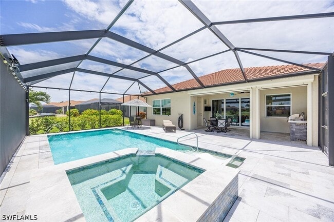 Building Photo - 18699 Ensenada Dr