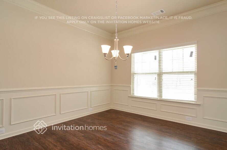 Building Photo - 3680 Brookhollow Dr