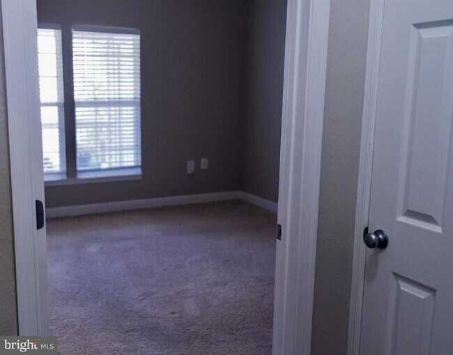 Building Photo - 42421 Rockrose Square