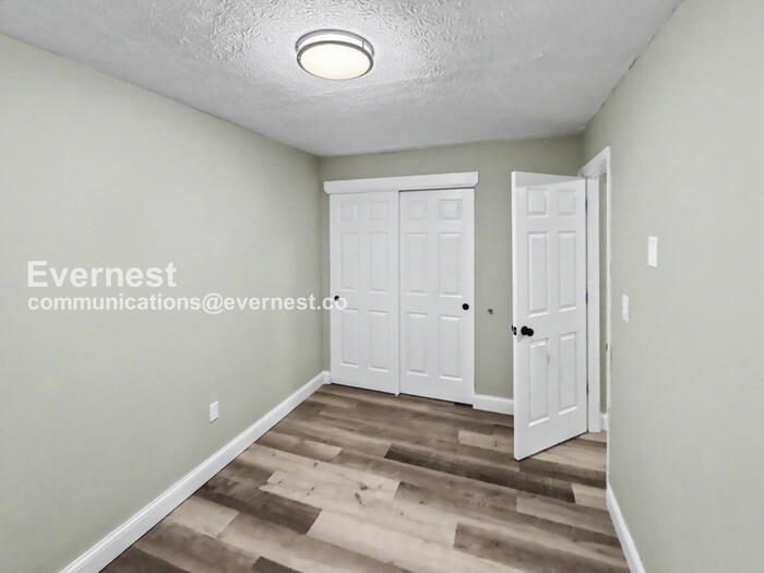 Building Photo - 144 Marvin Ln