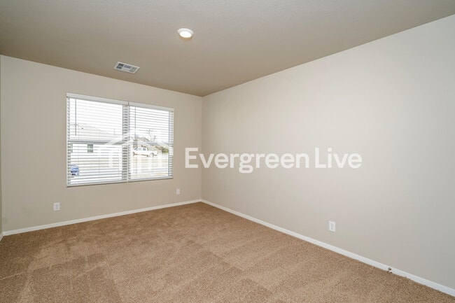 Building Photo - 23128 S Mae Dr