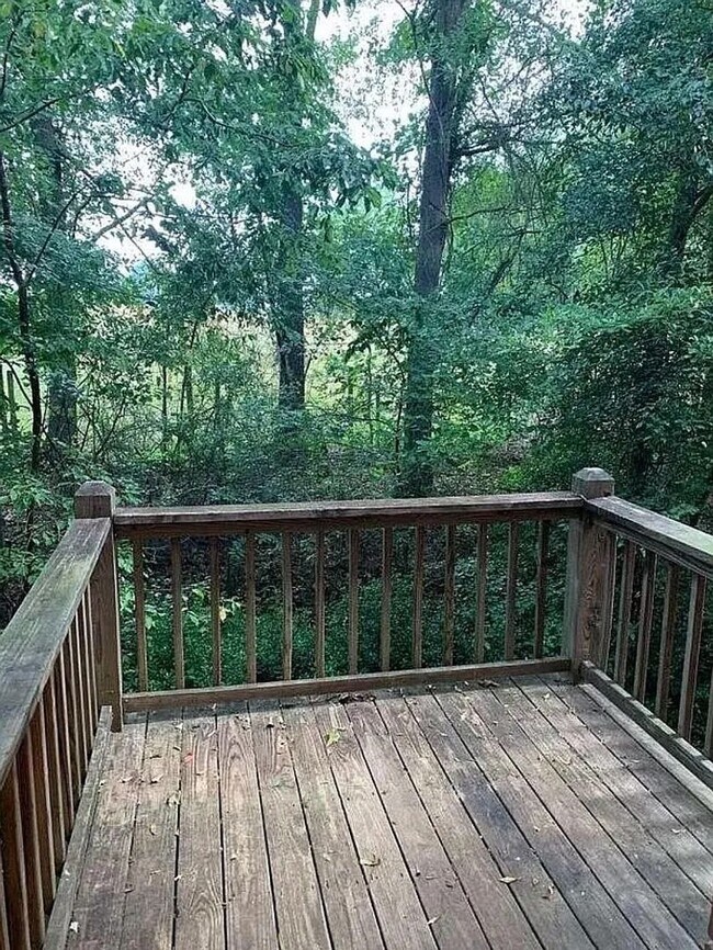 Building Photo - 2BR Condo Overlooking UGA Golf Course | On UGA Bus Line | Minutes to Campus