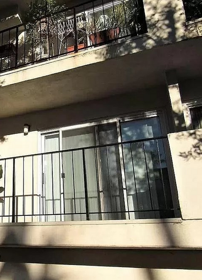 Building Photo - Gorgeous 1-Bedroom Apartment in Playa Del ...