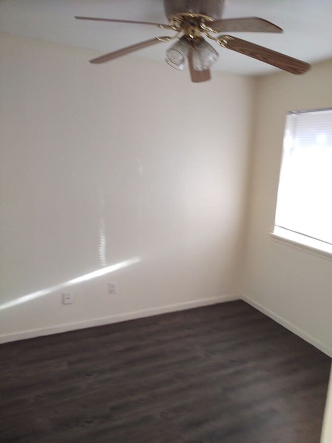 Building Photo - 1000 Columbia Ave