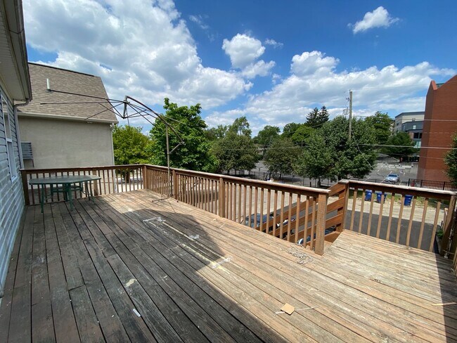 Building Photo - Sold to GW2 11/01/25 W Norwich Ave 32-34 TNR