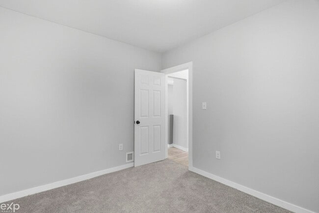 Building Photo - 13320 Jane Ave