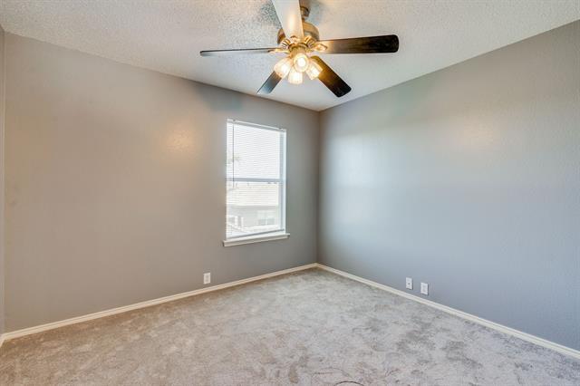 Building Photo - 901 Greenbend Dr