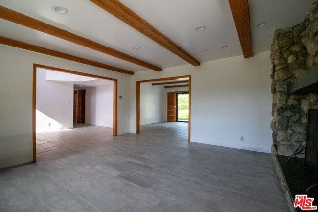 Building Photo - 11619 Lerdo Ave