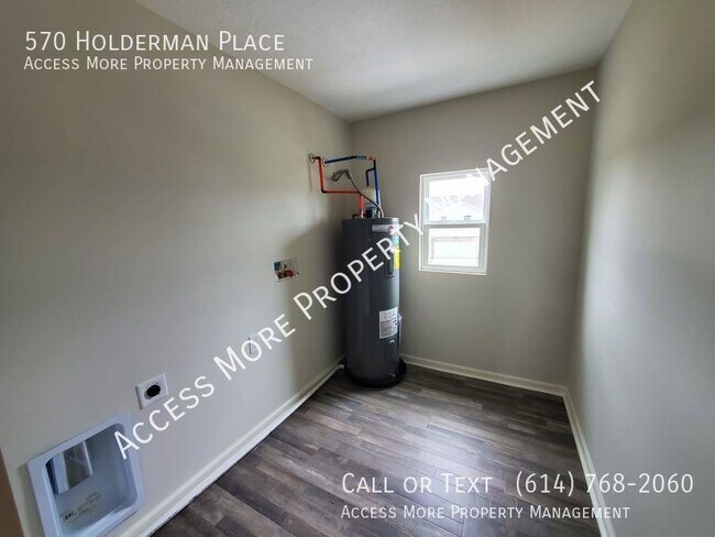 Building Photo - 570 Holderman Pl