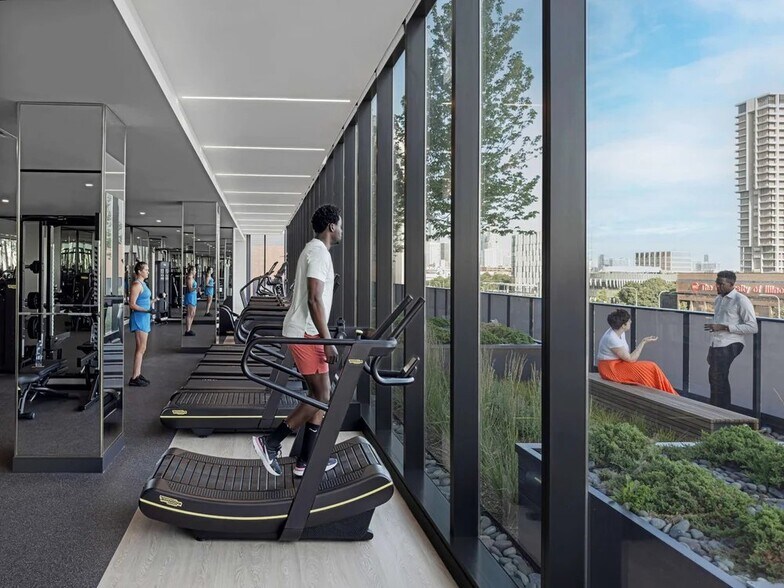 Building Photo - 1151 W Van Buren St